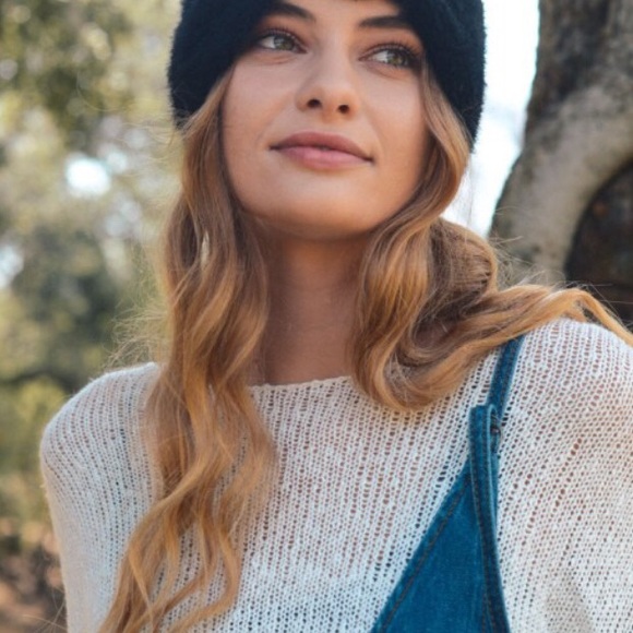 Mohair Bow Headband - Picture 6 of 8